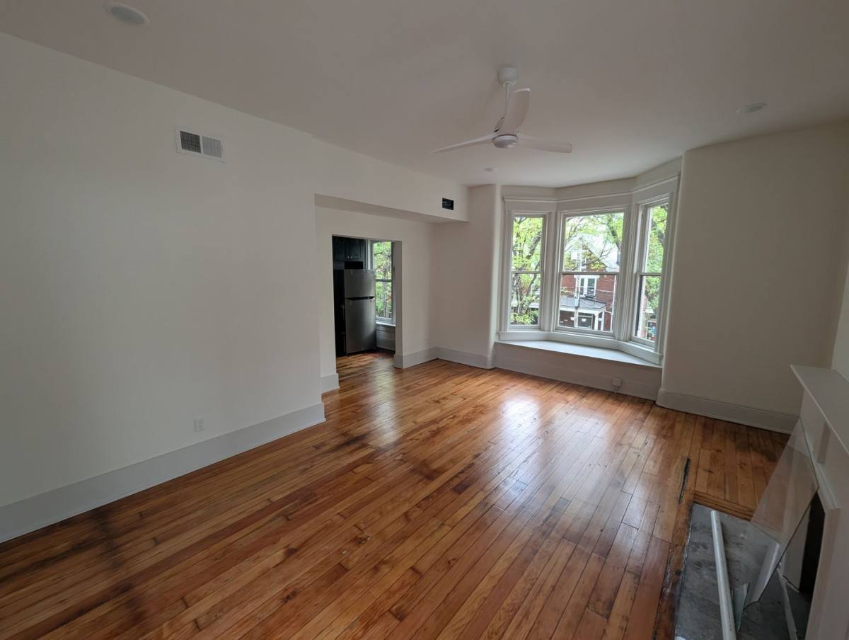 Apartment for rent at 521 Garrard St, Covington, KY 41011