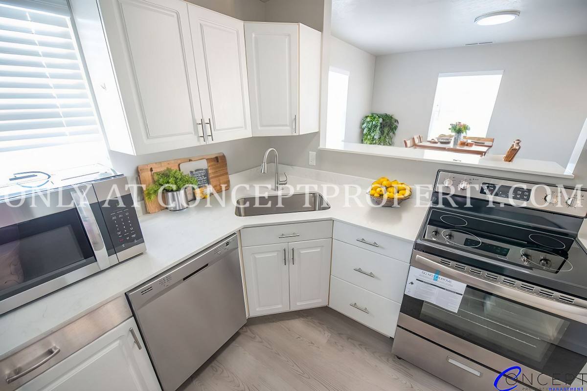 Apartment for rent at 228 W 600 N, Salt Lake City, UT 84103