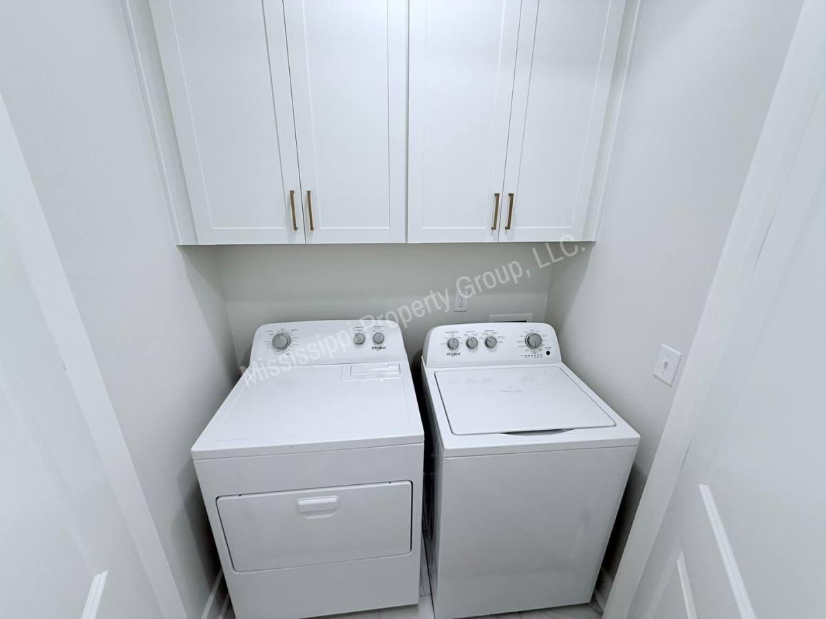Townhouse for rent at 615 Miramar Lane, Oxford, MS 38655