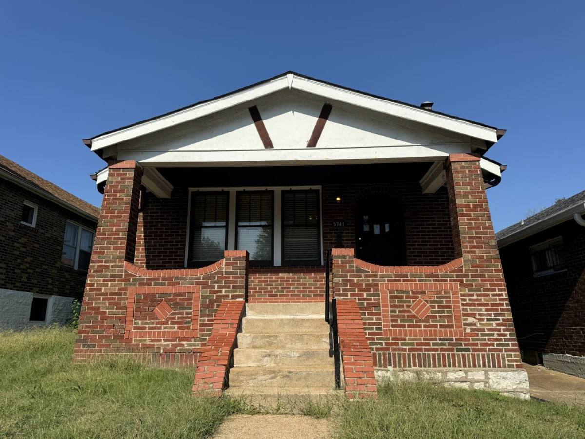 House for rent at 5741 Floy Ave, Saint Louis, MO 63136