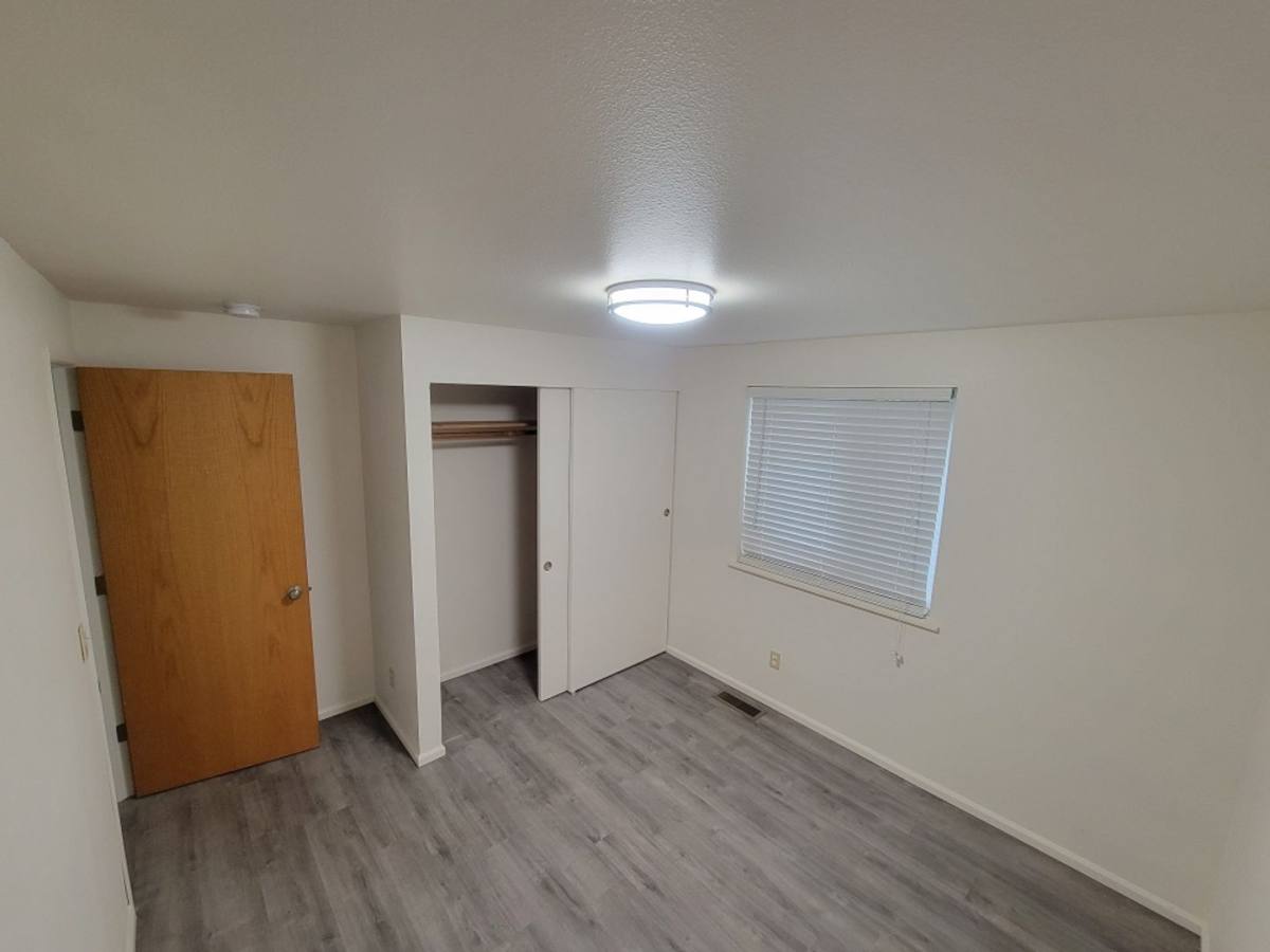 Apartment for rent at 701 N 1st St, Mount Vernon, WA 98273