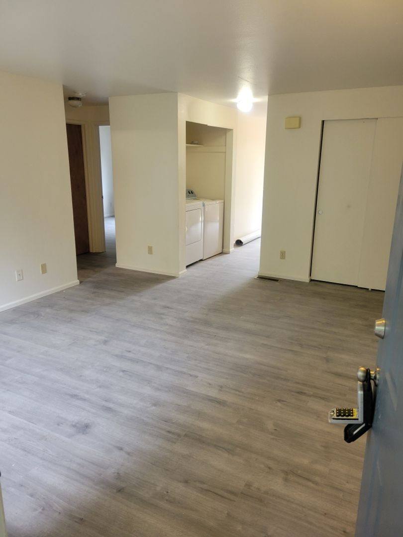 Apartment for rent at 701 N 1st St, Mount Vernon, WA 98273