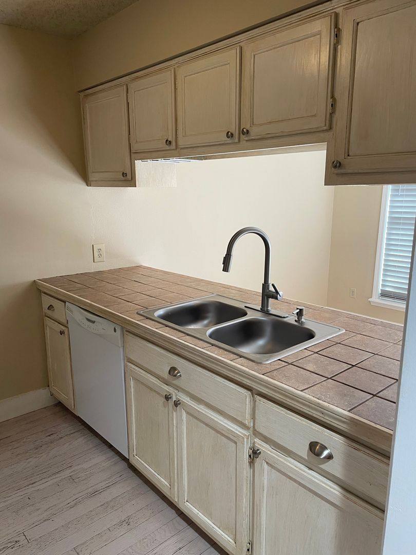 House for rent at 1037 E 57th Place, Tulsa, OK 74105