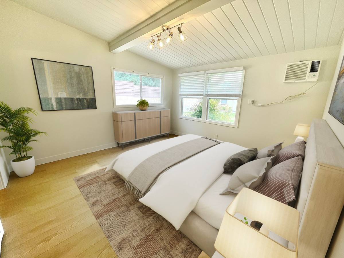 Apartment for rent at 1437 9th St, Santa Monica, CA 90401