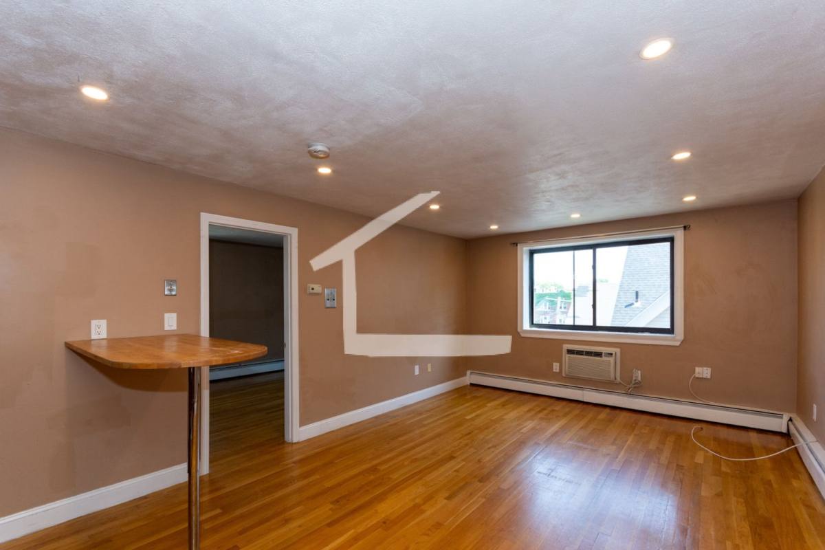 Apartment for rent at 13 Wadsworth St #2, Allston, MA 02134