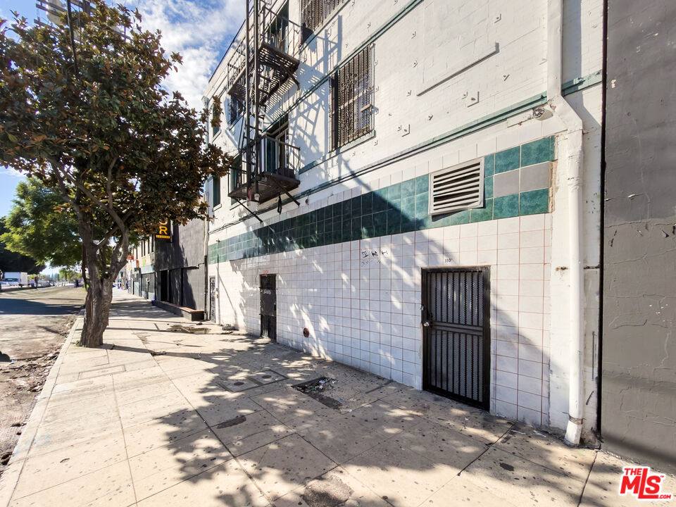 House for rent at 3309 Main St, Los Angeles, CA 90007