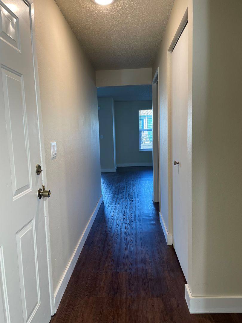 Apartment for rent at 1725-1731 Salishan St SE, Salem, OR 97302