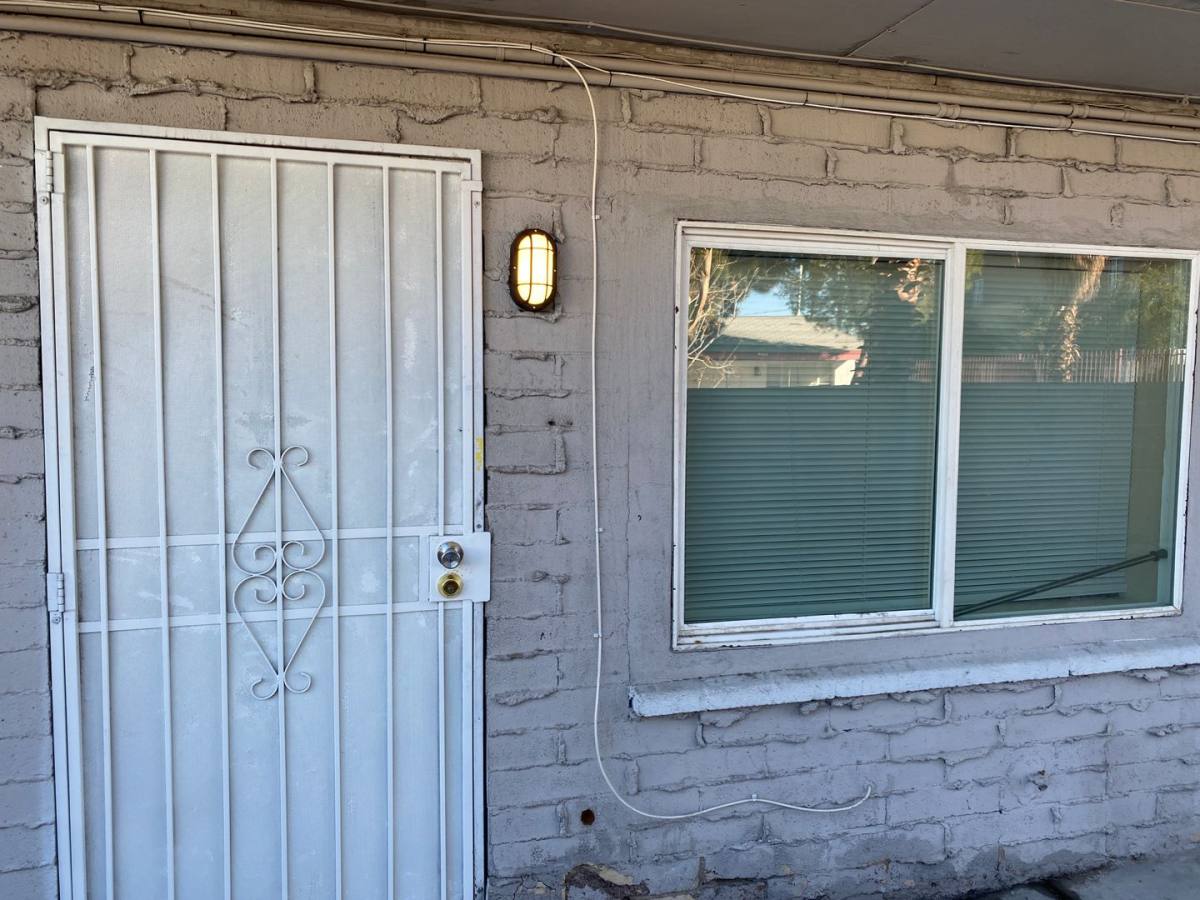 Apartment for rent at 230 W Boston Ave, Las Vegas, NV 89102