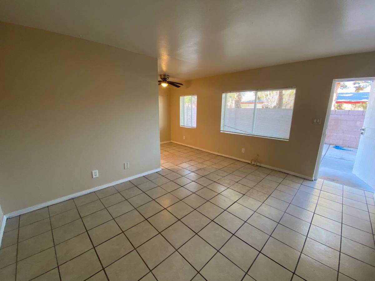 Apartment for rent at 230 W Boston Ave, Las Vegas, NV 89102
