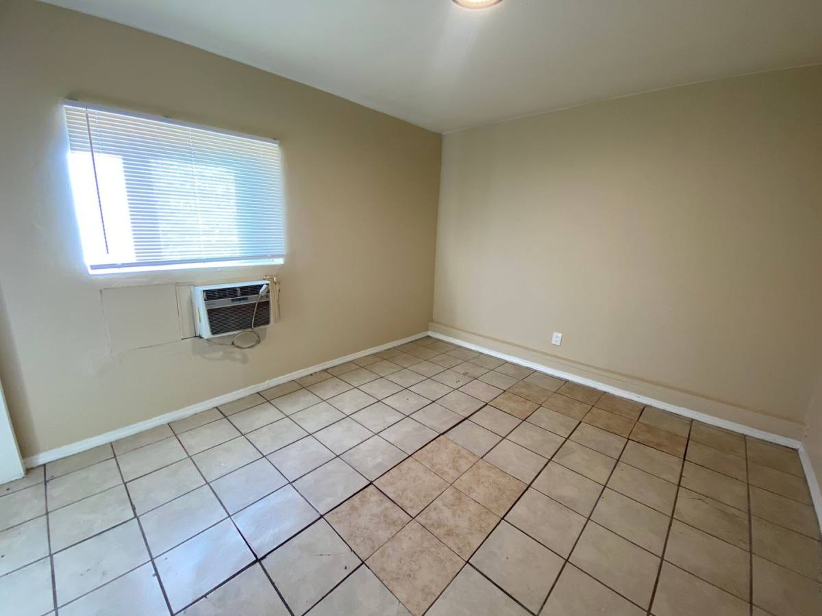 Apartment for rent at 230 W Boston Ave, Las Vegas, NV 89102