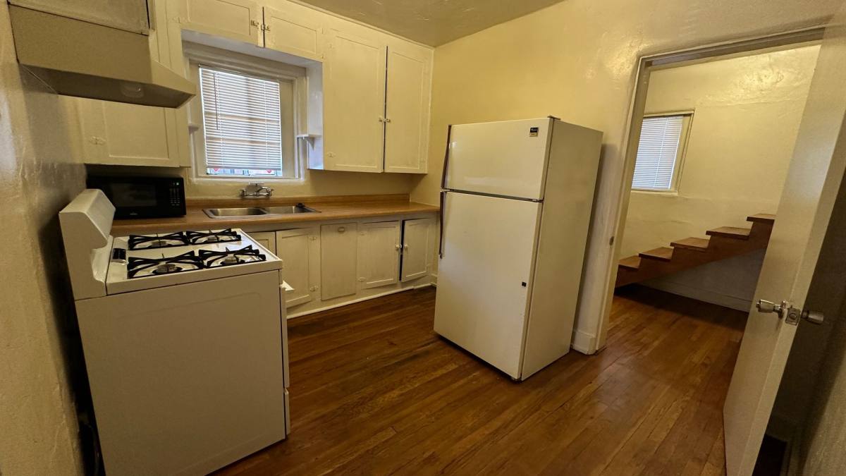 Apartment for rent at 135-141 Yale 2135-2139 Silver, Albuquerque, NM 87106
