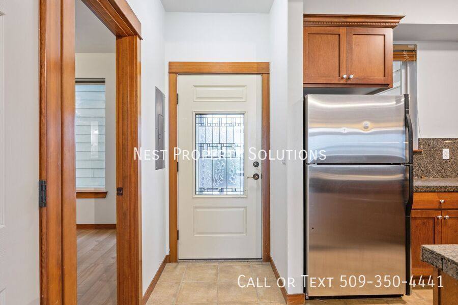 Apartment for rent at 6432 Melby Way NE, Moses Lake, WA 98837