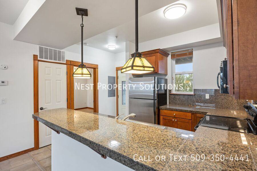 Apartment for rent at 6432 Melby Way NE, Moses Lake, WA 98837