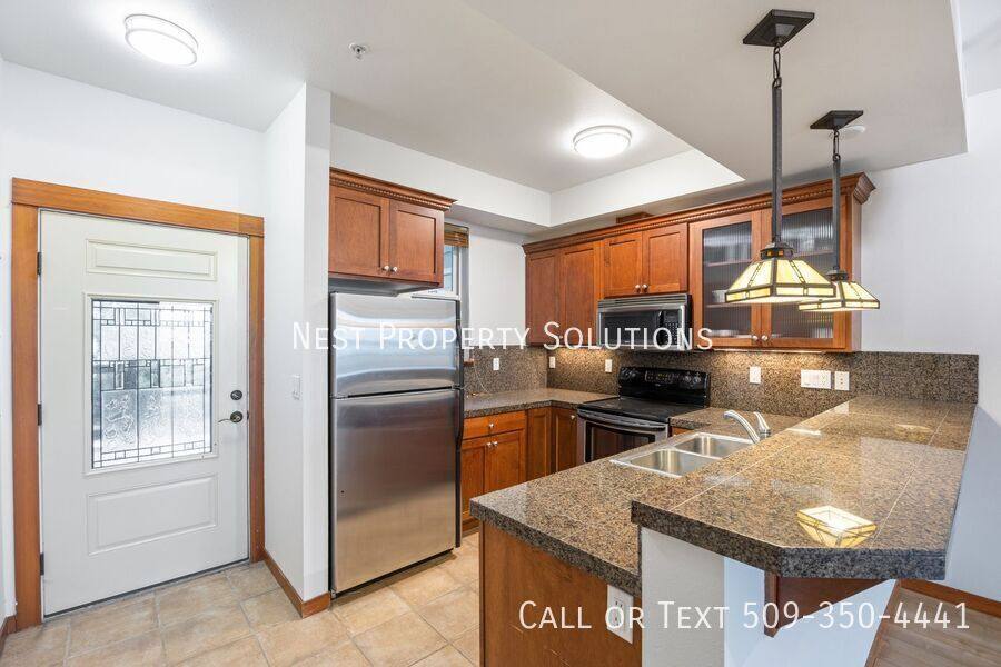 Apartment for rent at 6432 Melby Way NE, Moses Lake, WA 98837