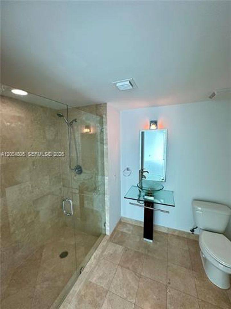 Apartment for rent at 350 S Miami Ave, Miami, FL 33130