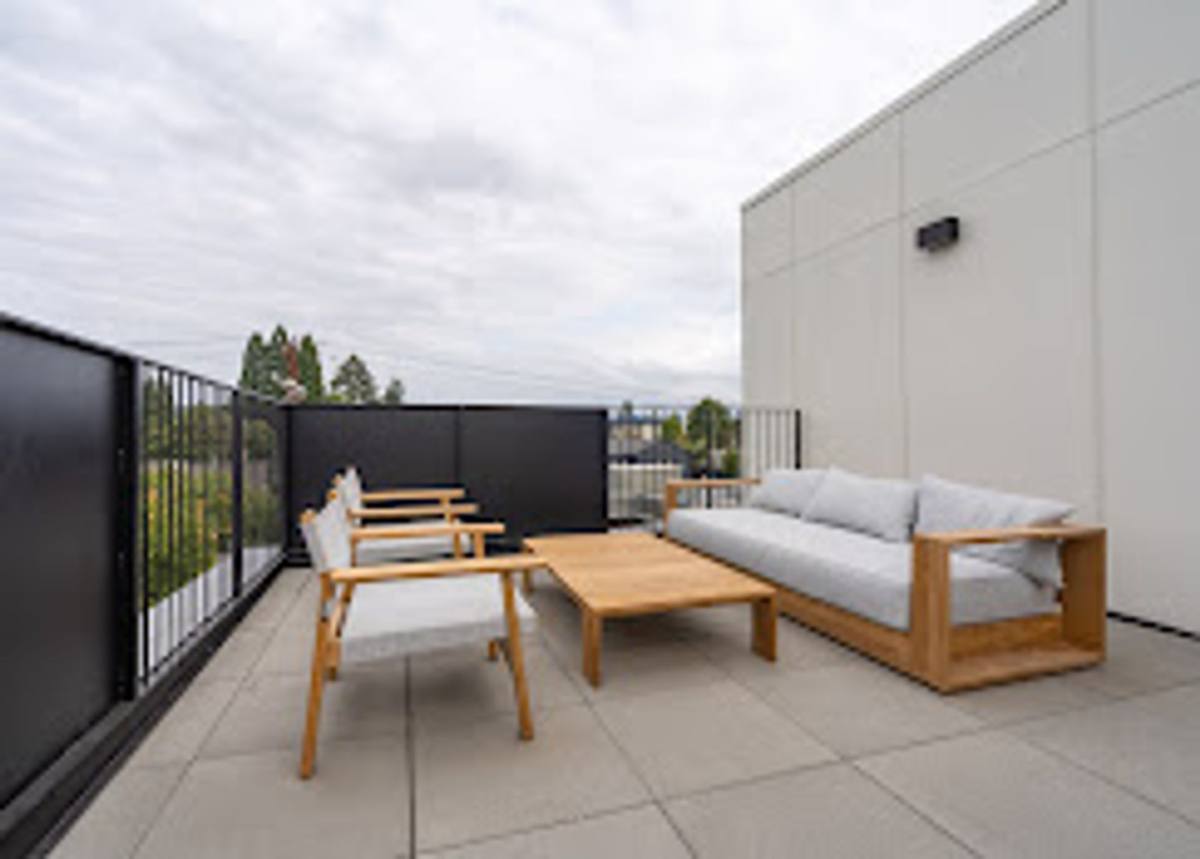 Apartment for rent at 2925 SE Division St, Portland, OR 97202
