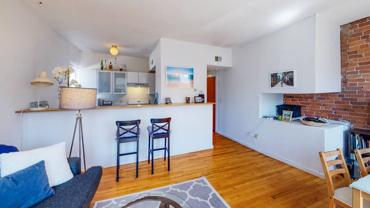 Apartment for rent at 924 State St, New Haven, CT 06511