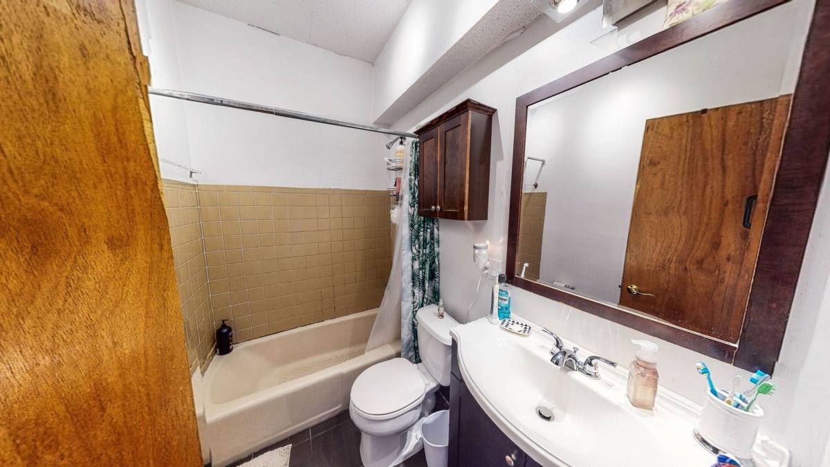 Apartment for rent at 924 State St, New Haven, CT 06511