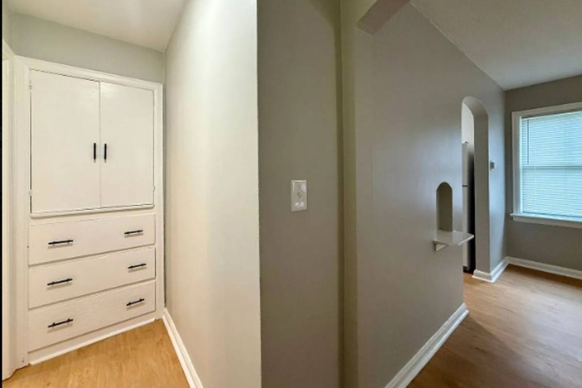 Apartment for rent at 440 N Indiana, Wichita, KS 67214