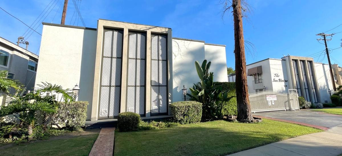 Apartment for rent at 321 E Live Oak St, San Gabriel, CA 91776
