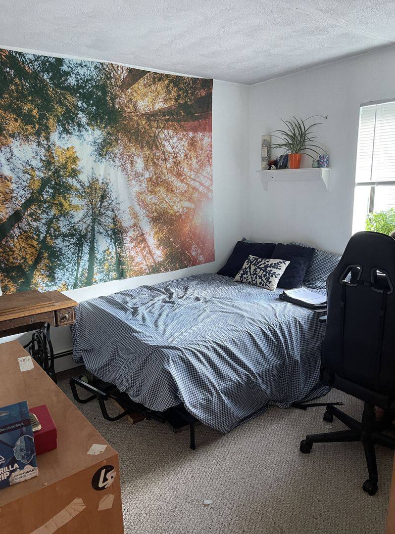 Apartment for rent at 173 Adams St #27, Newton, MA 02458