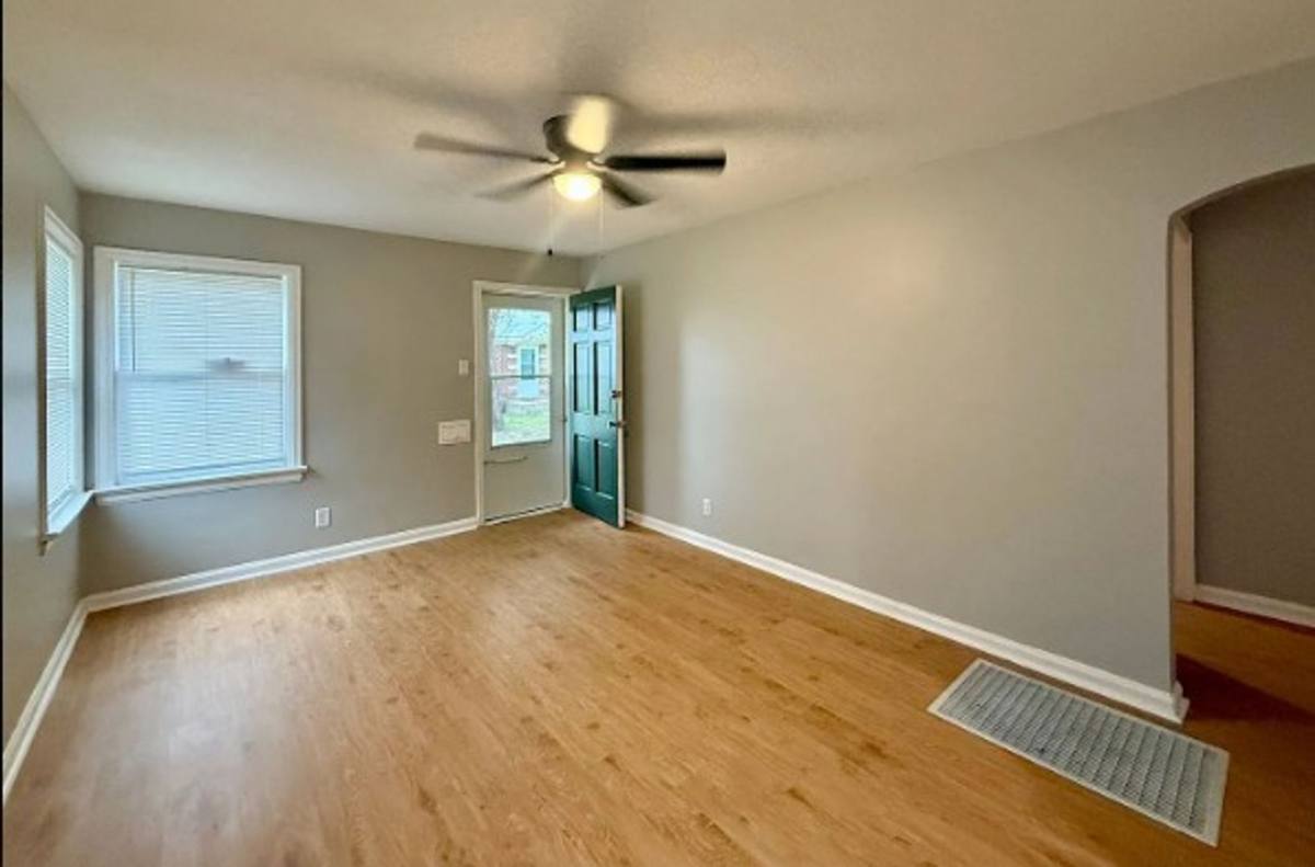 Apartment for rent at 416 N Indiana, Wichita, KS 67214