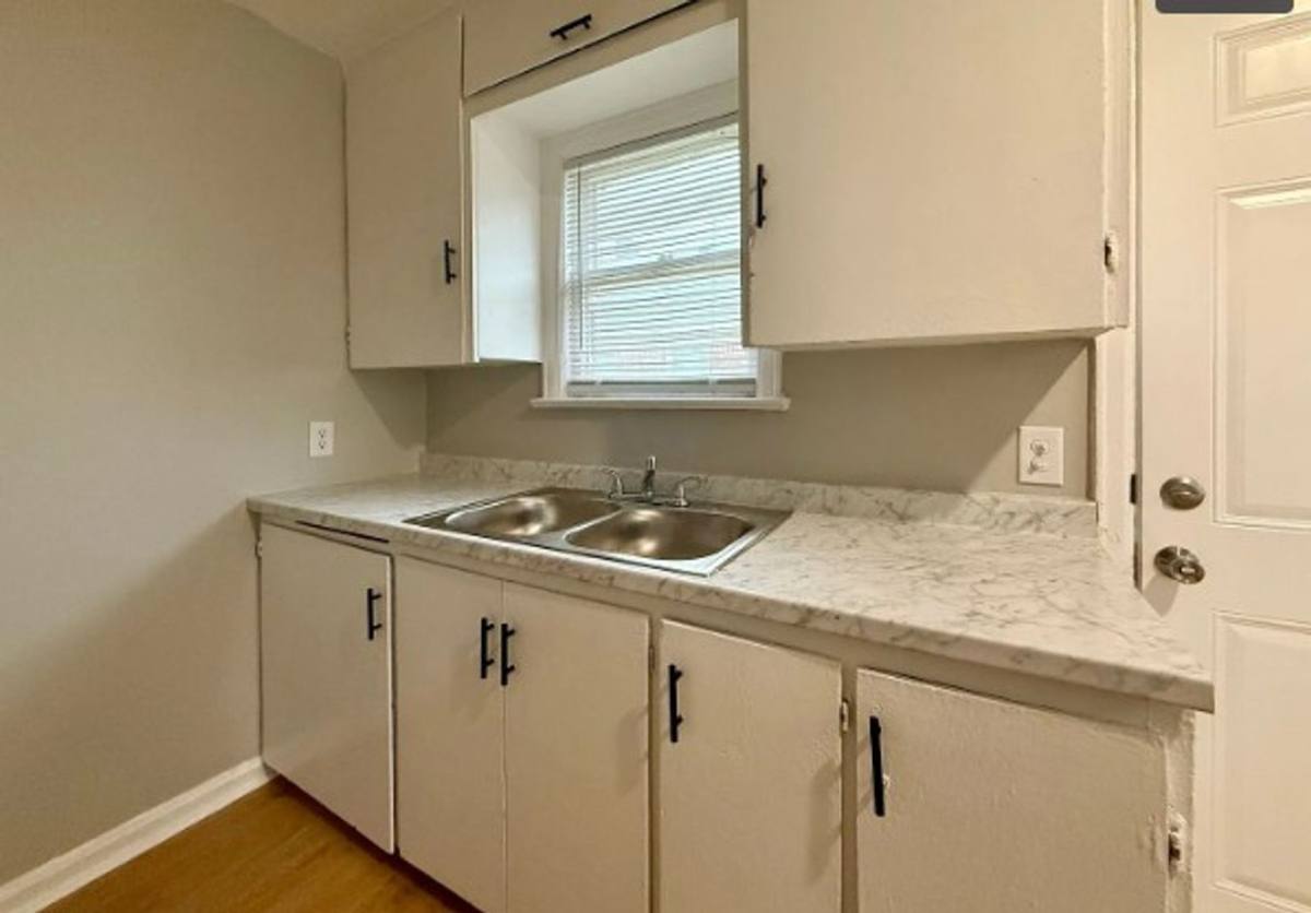 Apartment for rent at 416 N Indiana, Wichita, KS 67214