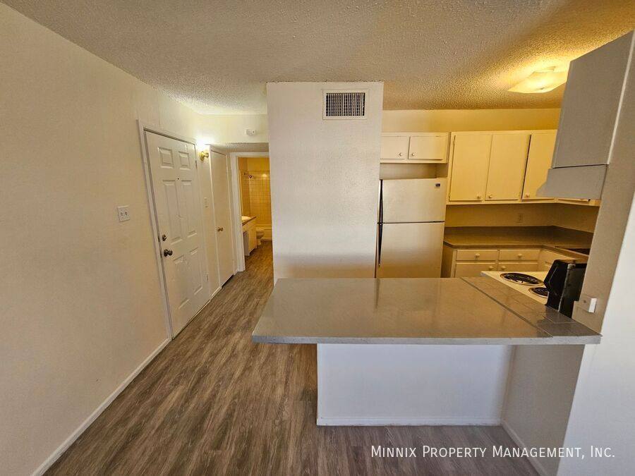 Apartment for rent at 1600 Yonkers #1, Plainview, TX 79072