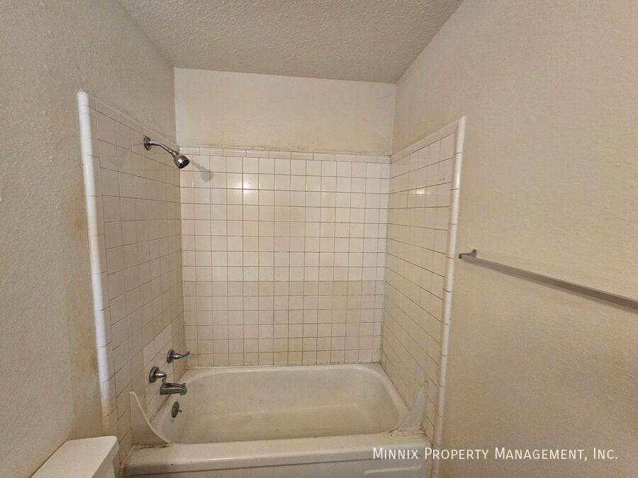 Apartment for rent at 1600 Yonkers #1, Plainview, TX 79072