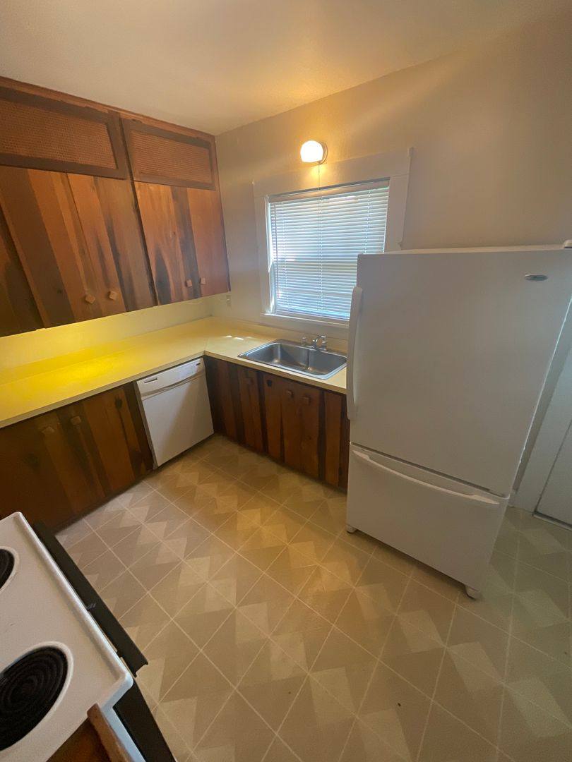 Apartment for rent at 712 E Cottage Grove Ave, Bloomington, IN 47408