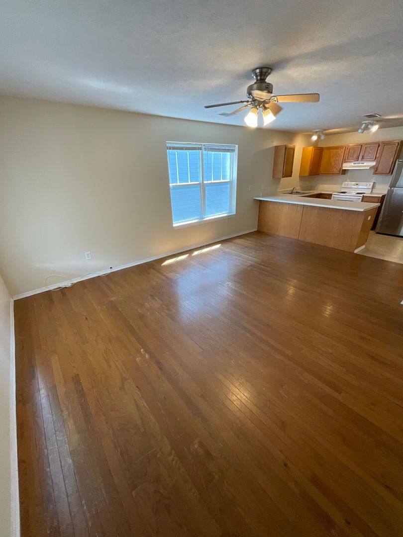 Townhouse for rent at 320 E 10th St, Bloomington, IN 47408
