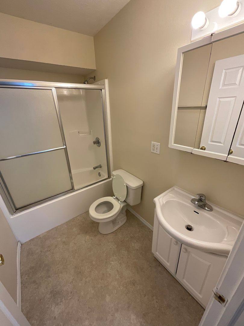 Townhouse for rent at 320 E 10th St, Bloomington, IN 47408