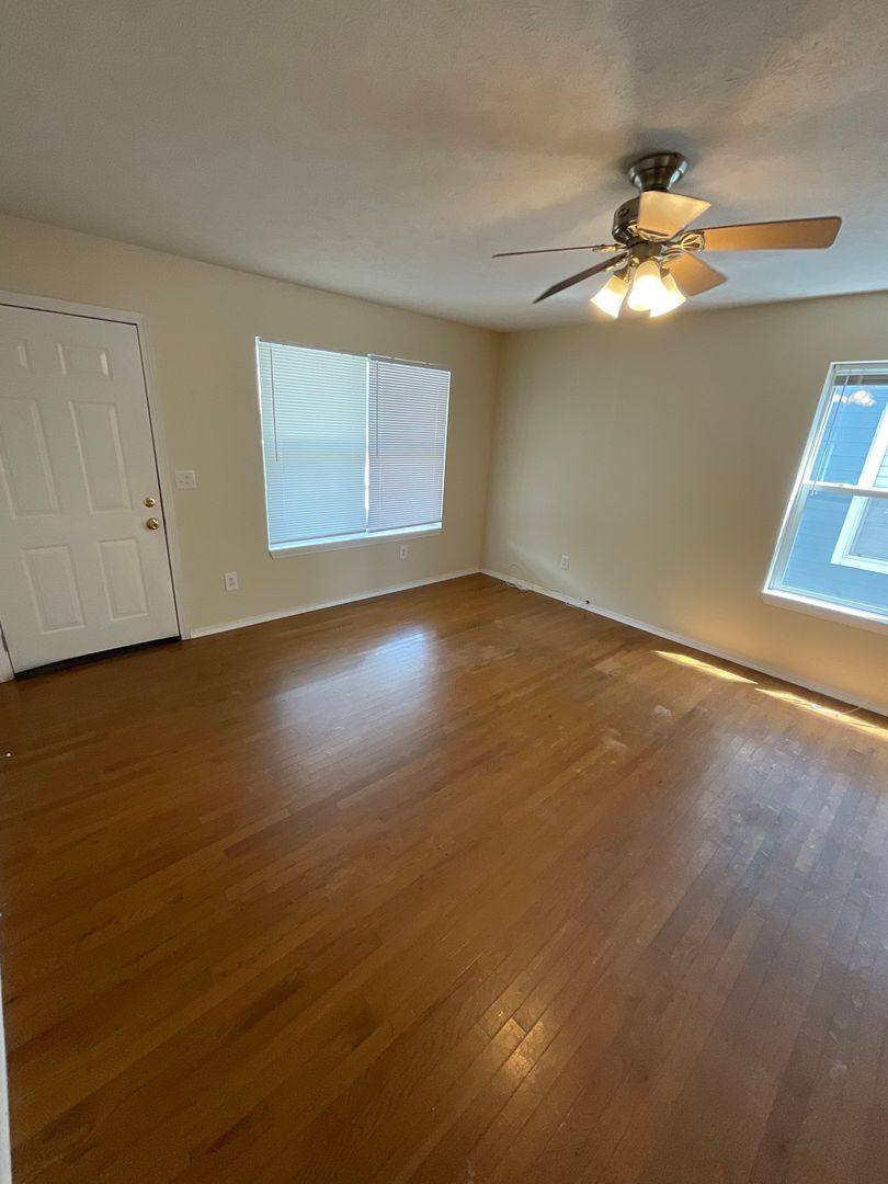 Townhouse for rent at 320 E 10th St, Bloomington, IN 47408