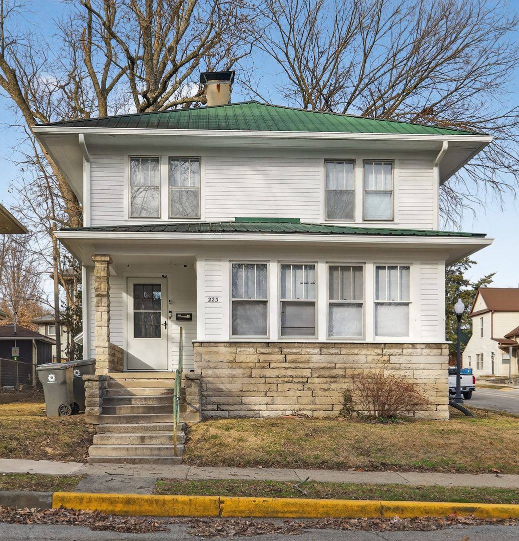House for rent at 223 E 8th St, Bloomington, IN 47408