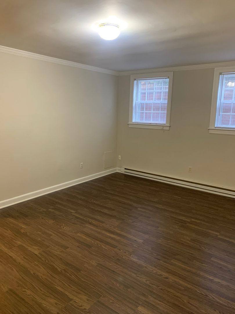 Apartment for rent at 807 W End Blvd, Winston Salem, NC 27101