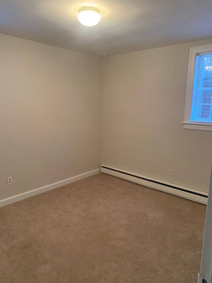 Apartment for rent at 807 W End Blvd, Winston Salem, NC 27101
