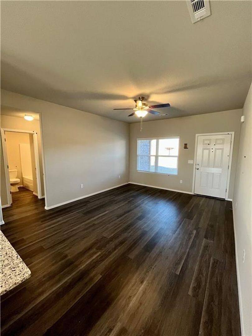 House for rent at 909 E Egret Rd, Fayetteville, AR 72701