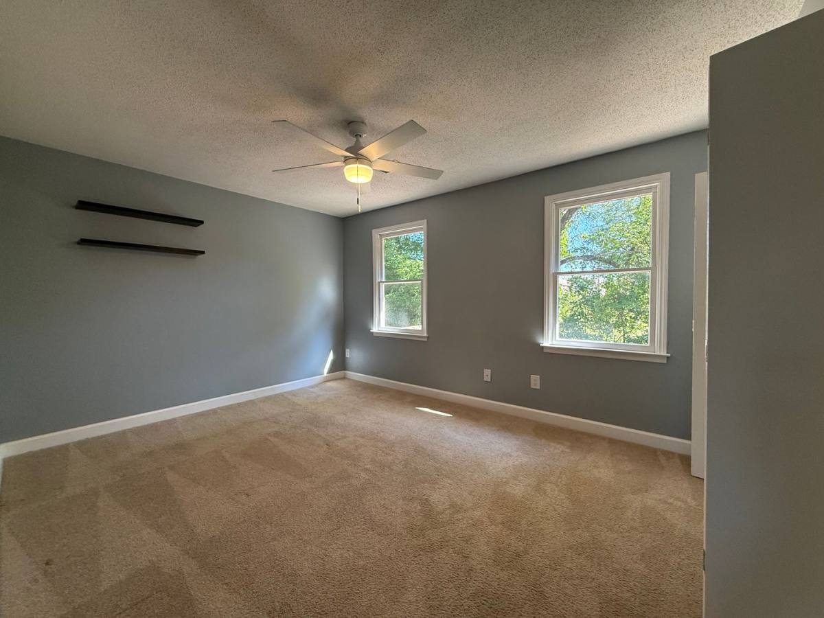 Townhouse for rent at 2039 Heritage Place, Johnson City, TN 37604