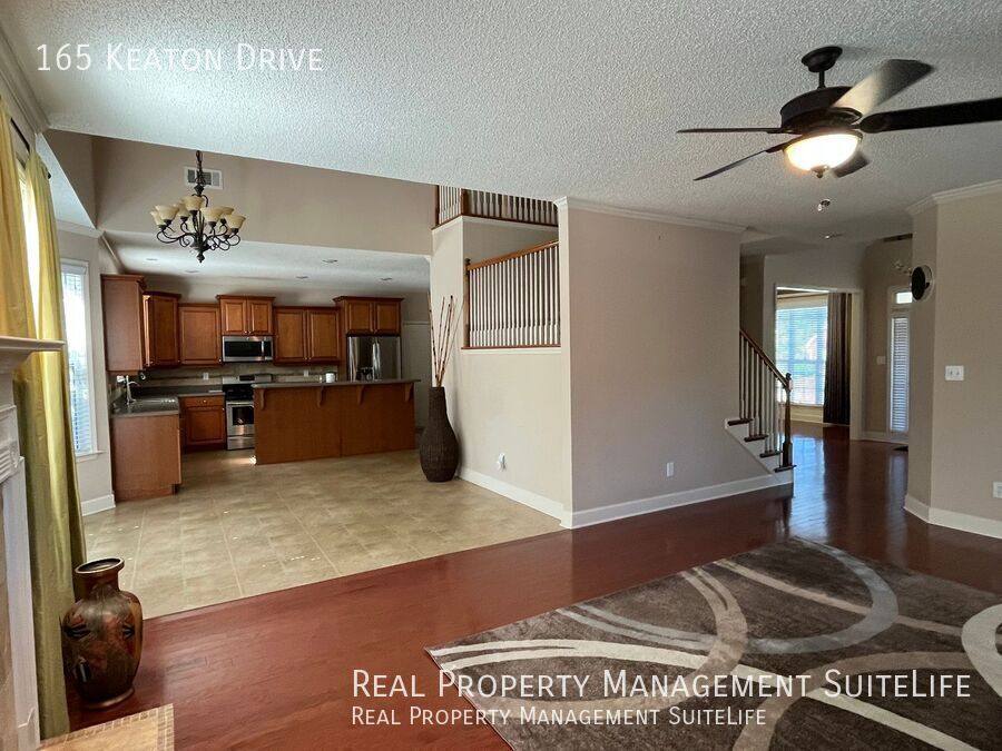 House for rent at 165 Keaton Dr, Fayetteville, GA 30215