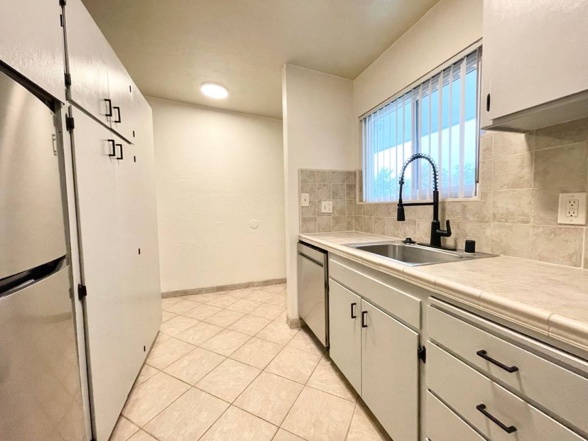 Apartment for rent at 4500 Del Rio Rd, Sacramento, CA 95822
