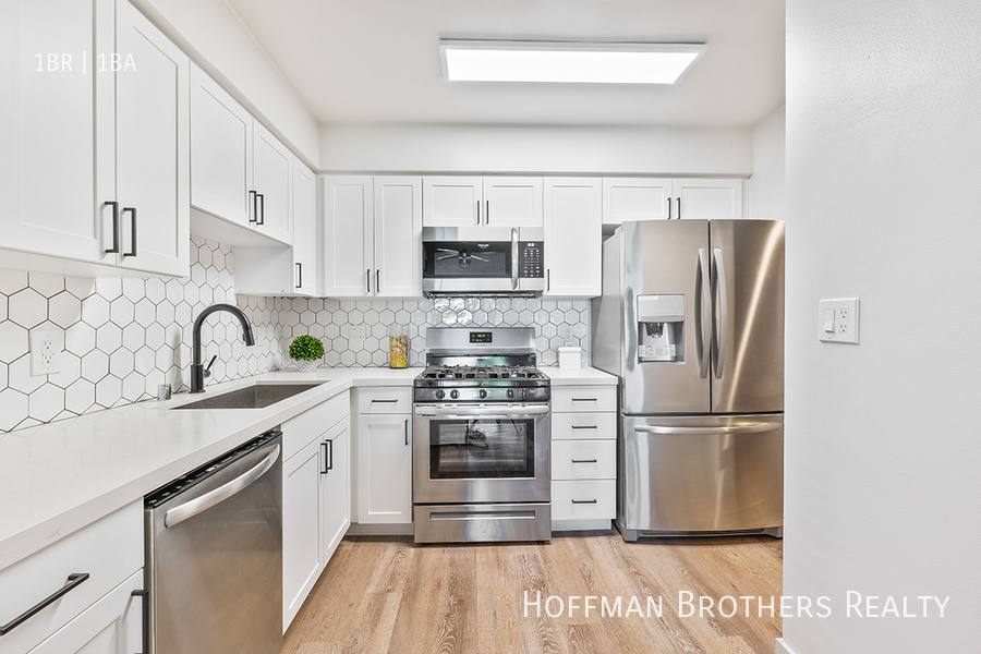 Apartment for rent at 821 3rd St #205, Santa Monica, CA 90403