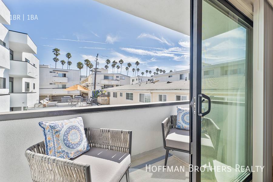 Apartment for rent at 821 3rd St #205, Santa Monica, CA 90403