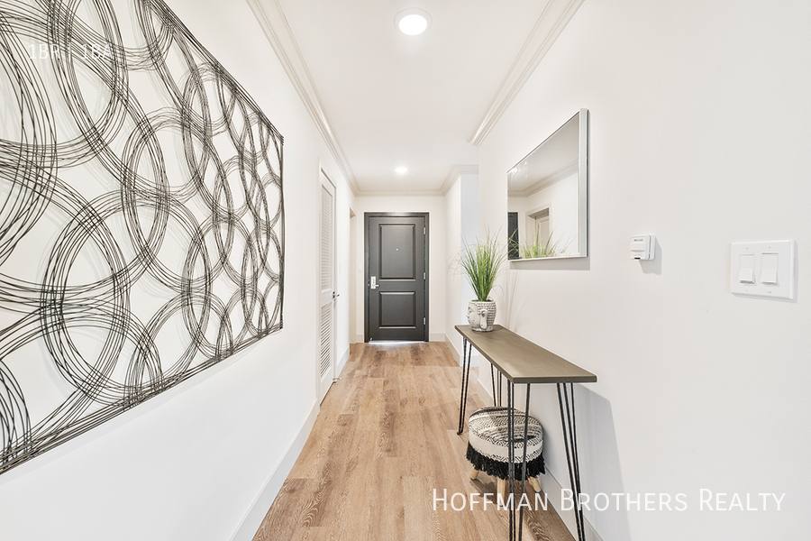 Apartment for rent at 821 3rd St #205, Santa Monica, CA 90403