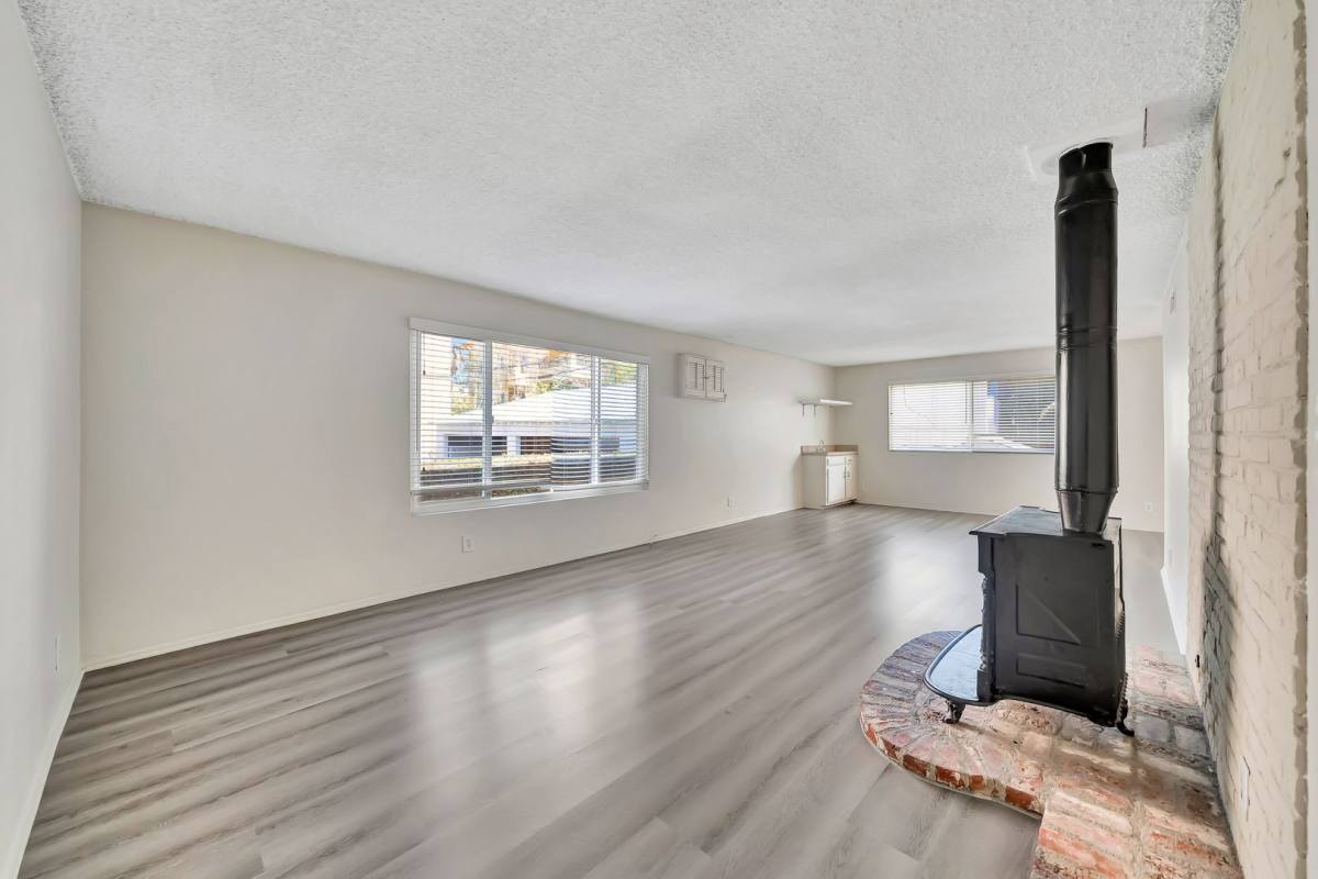 Apartment for rent at 10634 Holman Ave #3, Los Angeles, CA 90024