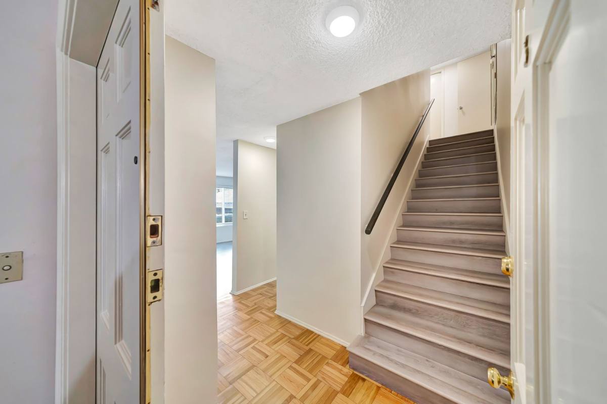 Apartment for rent at 10634 Holman Ave #3, Los Angeles, CA 90024