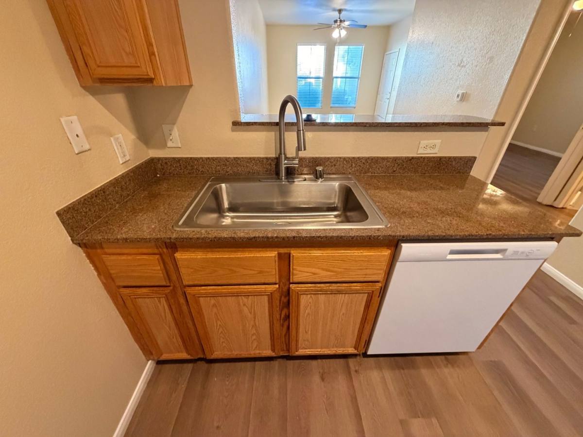 Apartment for rent at 10550 W Alexander Rd, Las Vegas, NV 89129