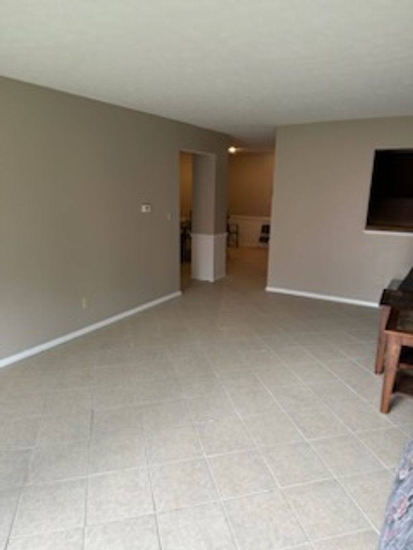 Apartment for rent at 4902 Brookwood Rd, Youngstown, OH 44512