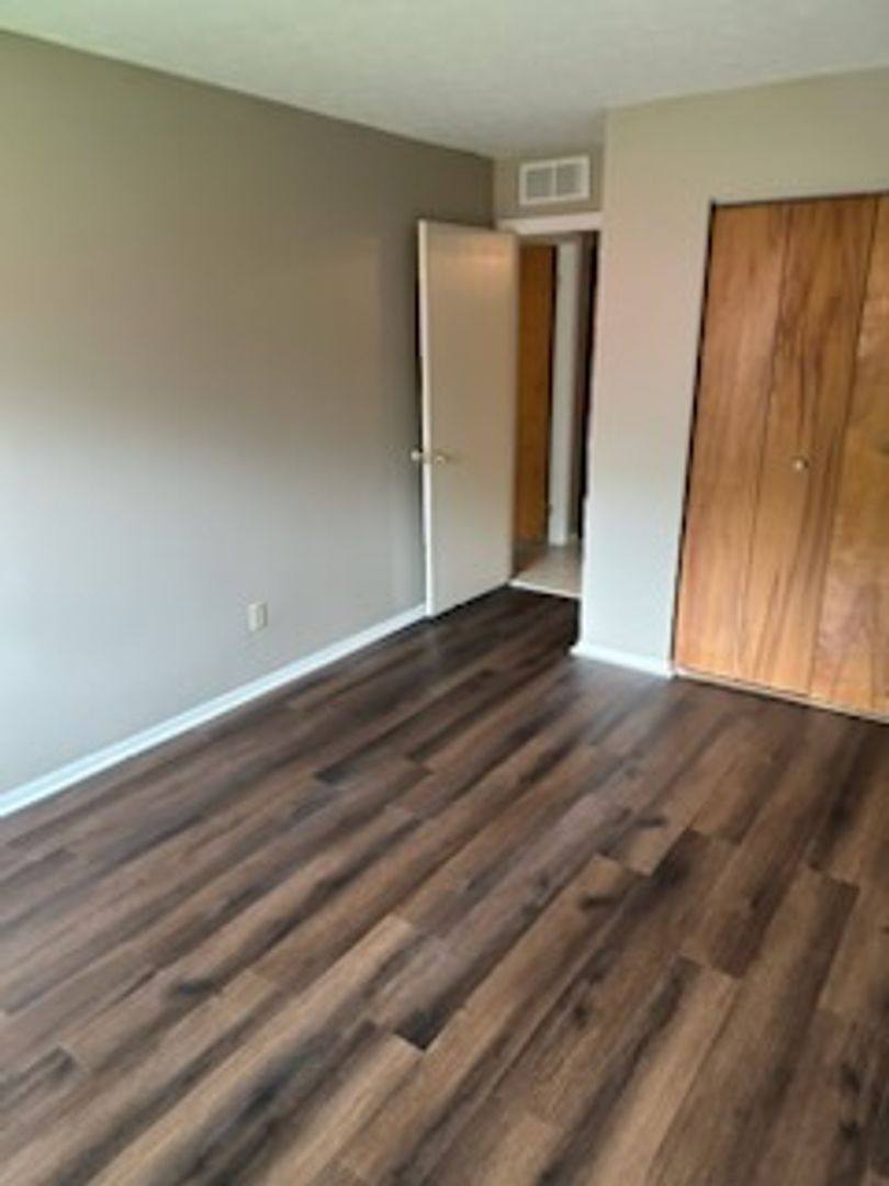 Apartment for rent at 4902 Brookwood Rd, Youngstown, OH 44512