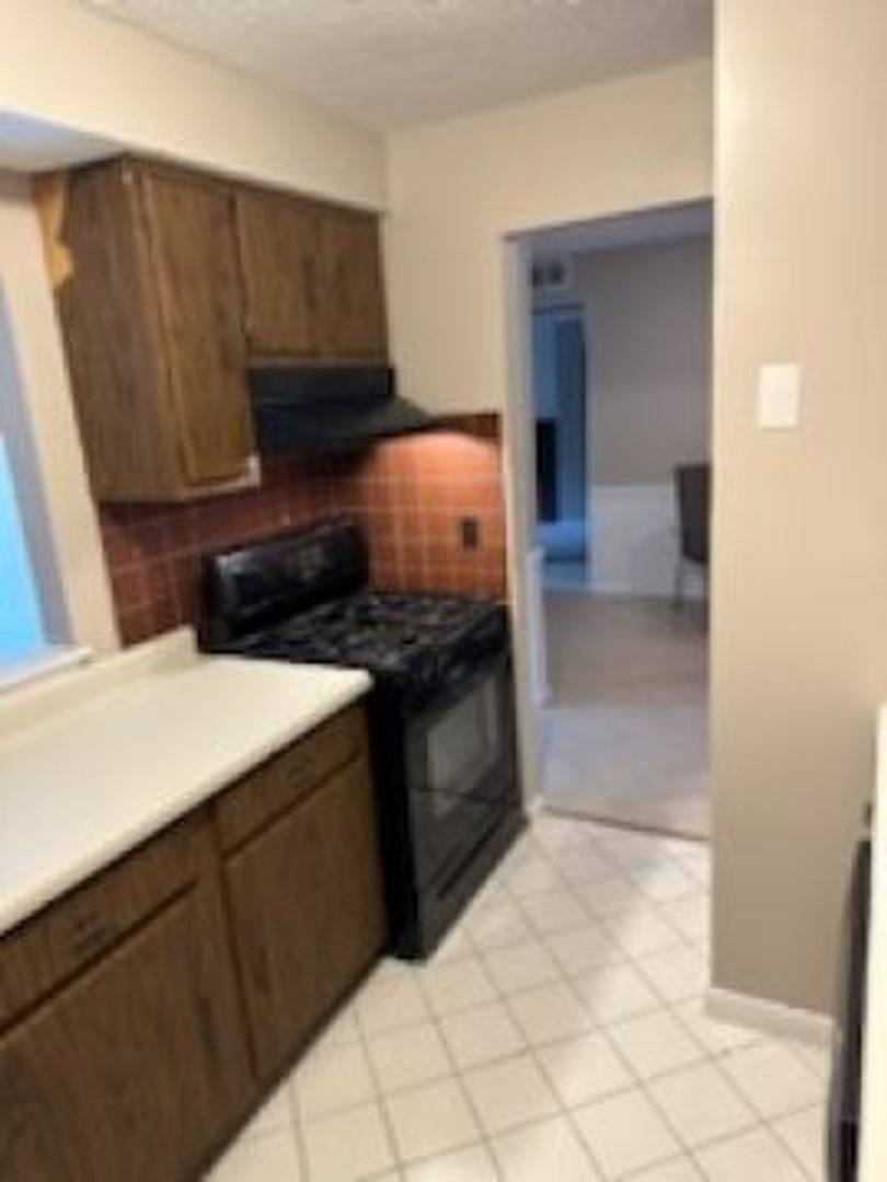Apartment for rent at 4902 Brookwood Rd, Youngstown, OH 44512