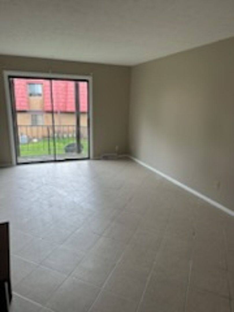 Apartment for rent at 4902 Brookwood Rd, Youngstown, OH 44512